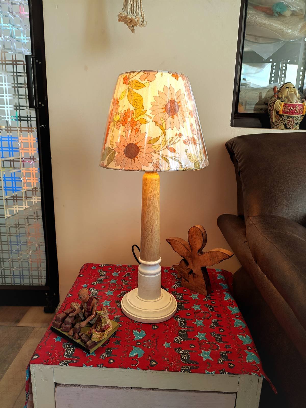 Averra – Solid Wood Table Lamp